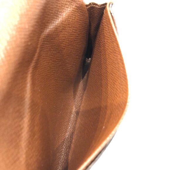 Louis Vuitton Monogram Card Case Sku#84397 (Gently used) - Picture 11 of 16